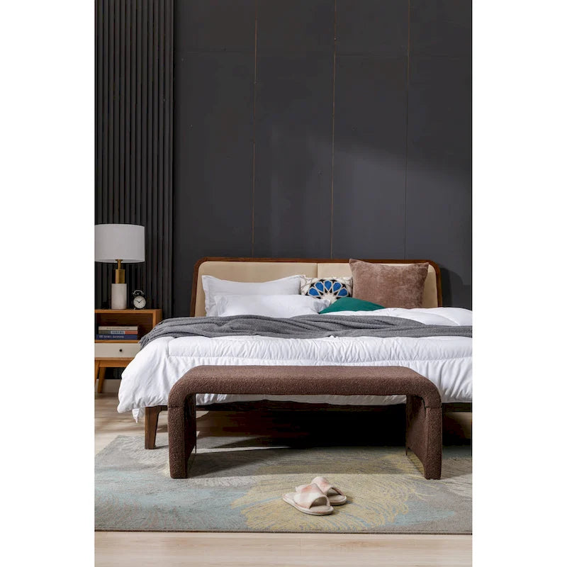 Moderner neuer Loveseat, Ottoman-Fußhocker und Schlafzimmerbank aus Bouclé-Stoff, Schuhbank mit goldfarbenen Metallbeinen